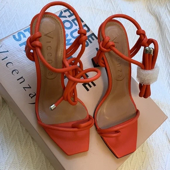 NIB Free People Vicenza strappy sandals 100% leather size 6/European 37 - Picture 2 of 6